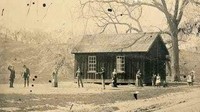 Seorang pria membeli foto di toko barang antik, California seharga US$ 2, yang ternyata adalah sebuah Foto Billy the Kid bernilai lebih dari US$ 5 juta.