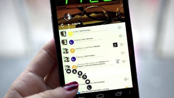 Fitur Sleep dan Awake. Pengguna Path bisa meng-update statusnya saat mereka akan tidur dan setelah bangun. Fitur ini merupakan favorit di kalangan pengguna yang sering menghitung waktu tidurnya. (Foto: Wired)  