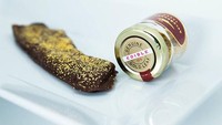 Chocolate Bacon Emas 23 Karat dihargai US$ 39,99/strip (Rp 579 ribu). Istimewa/Financesonline.