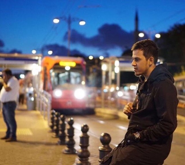 “My future husband,” komentar netizen Instagram @nurulutami di salah satu unggahan Salim. Foto: Dok. Instagram @bahanan93