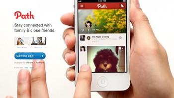 Path dikenal sebagai media sosial yang privat dan hanya memperbolehkan pengguna memiliki jumlah teman yang terbatas. Sebelumnya, pengguna Path diberikan maksimal jumlah teman sebesar 150 orang, kemudian Path menambahkan menjadi 500 orang. (Foto: socialmediarsm.wordpress.com)