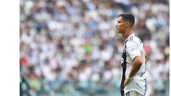 Fans Juventus ini cukup meluapkan rasa girangnya dengan menegaskan bahwa itulah gol pertama Ronaldo bersama Juventus. (Foto: Twitter)