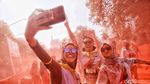 Serunya Lomba Lari The Color Run di GBK