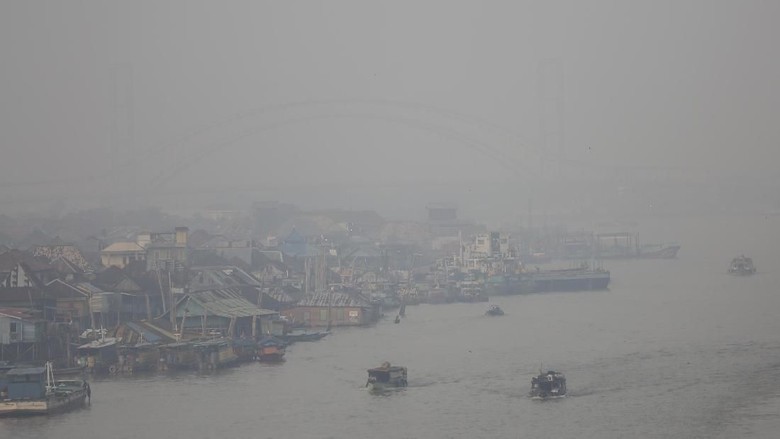 Kabut Asap di Sumsel Berpotensi Makin Pekat pada 22-24 Oktober Kabut Asap di Sumsel Berpotensi Makin Pekat pada 22-24 Oktober