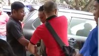 Muhir diduga melakukan pungli/ pemerasan yang dilakukan terhadap Kadis Dikbud Kota Mataram terkait Alokasi Dana Bantuan Gempa Bumi Lombok. Dana itu diperuntukan untuk renovasi Sekolah Dasar (SD) dan Sekolah Menengah Pertama (SMP) yang ada di Kota Mataram tahun anggaran 2019. 