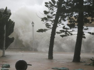Dari Hong Kong, Topan Mangkhut Bergerak ke China