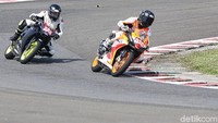 Para pebalap adu cepat di gelaran ICE Day.