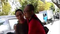 Muhir ditangkap di Warung Encim Geniu, kuliner khas Lombok yang beralamat di Jalan, Rajawali I No 18 Cakranegara Kota Mataram.