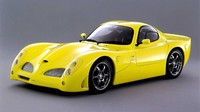 Alasan pihak Suzuki Jepang menggunakan label Hayabusa karena memang mobil ringan (550 kg) tersebut menggunakan mesin naturally aspirated 1.300 cc milik GSX-R1300R Hayabusa. Foto: Istimewa