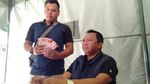 Foto: Dramatisnya OTT ke Anggota DPRD Golkar Soal Dana Gempa Lombok