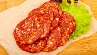 Meksiko punya sosis yang rasanya pedas. Terbuat dari daging pork cincang dan cabai, Chorizo jadi favorit banyak orang. Rasanya yang pedas, membuat Chorizo bisa diolah ke dalam beragam sajian. Foto: Istimewa