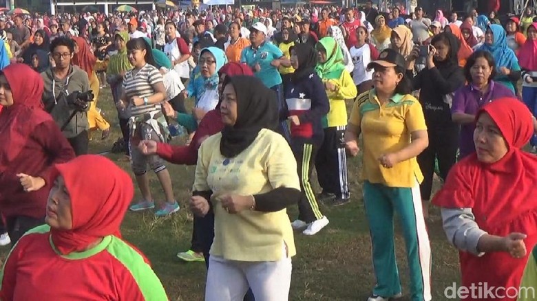 Begini Cara Ribuan Warga Jombang Rayakan Kesuksesan Asian Games Begini Cara Ribuan Warga Jombang Rayakan Kesuksesan Asian Games