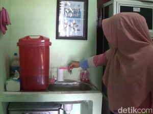 Krisis Air di Trenggalek Juga Dikeluhkan Bidan Desa, Ini Perjuangannya