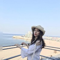 Selain itu, mengonsumsi makanan diet rendah kalori jadi salah satu kunci kesuksesannya menurunkan berat badan. Ia pun makan lebih banyak sayuran. (Foto: Facebook)