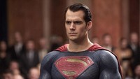 BATMAN V SUPERMAN: DAWN OF JUSTICE, Henry Cavill as Superman, 2016. ph: Clay Enos /© Warner Bros. / courtesy Everett Collection