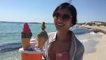 Foto: Gemma Chan Crazy Rich Asians yang Suka ke Pantai