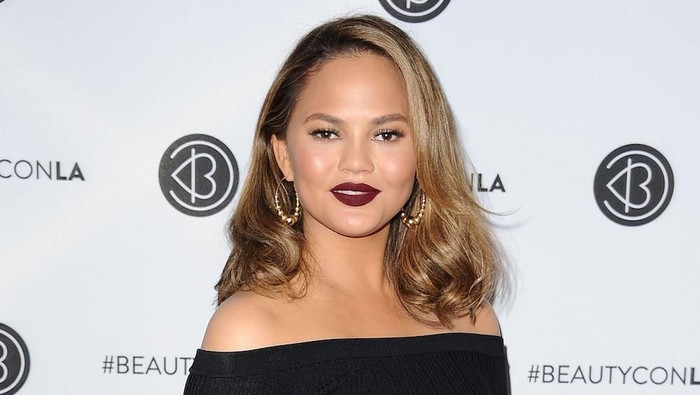 Chrissy Teigen Plasenta