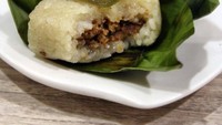 Isian lemper bukan hanya ayam saja. Lemper ikan nggak kalah enak dengan pemakaian tuna seperti yang populer di Batam ini. Foto: Instagram e_ndro