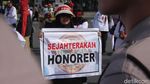 Minta Diangkat Jadi PNS, Guru Honorer Demo di Istana