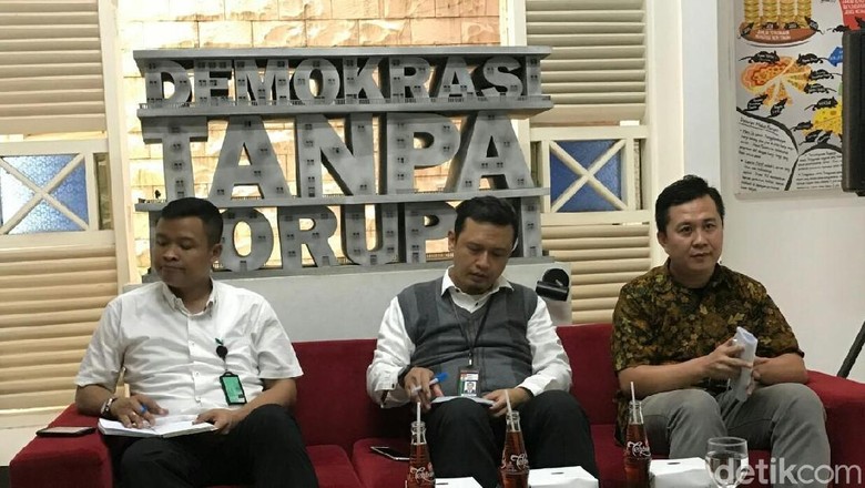 Cegah Korupsi Izin Usaha, KSP: Syarat SKDU akan Dihapus Cegah Korupsi Izin Usaha, KSP: Syarat SKDU akan Dihapus