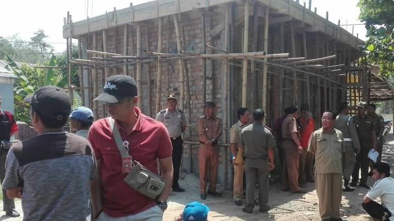 Kasus Ruko Pak Kadus yang Halangi Jalan Masih Menggantung Kasus Ruko Pak Kadus yang Halangi Jalan Masih Menggantung