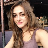 Ia kerap memamerkan hasil foto dirinya dengan berbagai pose di Instagram pribadinya. Foto: Instagram