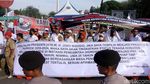 Minta Diangkat Jadi PNS, Guru Honorer Demo di Istana
