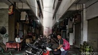 Begini kondisi lantai dasar Rusun Muara Baru.