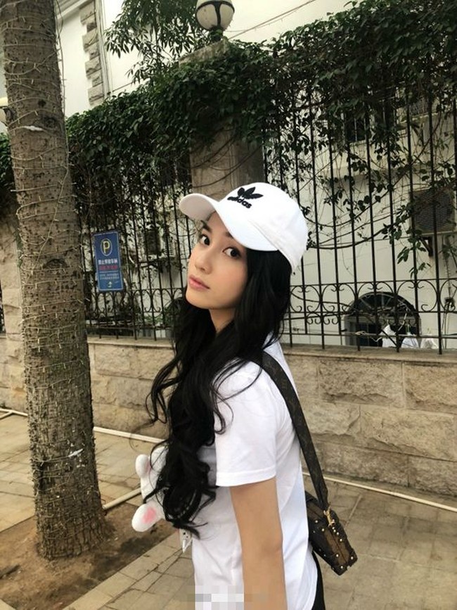 Lin cukup populer di media sosial China. Ia memiliki 70 ribu lebih pengikut di Weibo. Foto: Weibo