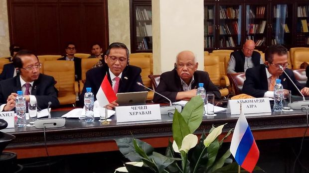 Direktur Jendera Informasi dan Diplomasi Publik Kementerian Luar Negeri, Cecep Herawan memimpin Delegasi Indonesia pada Dialog Lintas Agama dan Lintas Media Indonesia-Rusia di Moskow, 14 September 2018.
