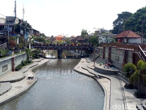 Kisah Warga Denpasar Mancing Ikan di Sungai Cantik Bak di Korea
