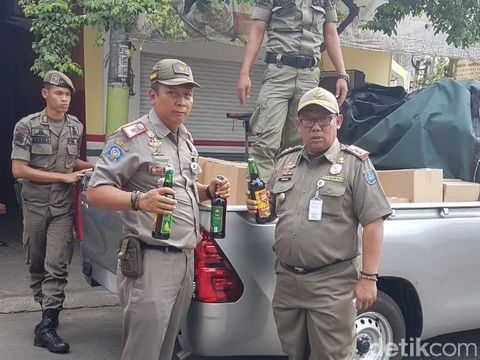 Sebanyak 3.934 botol miras disita