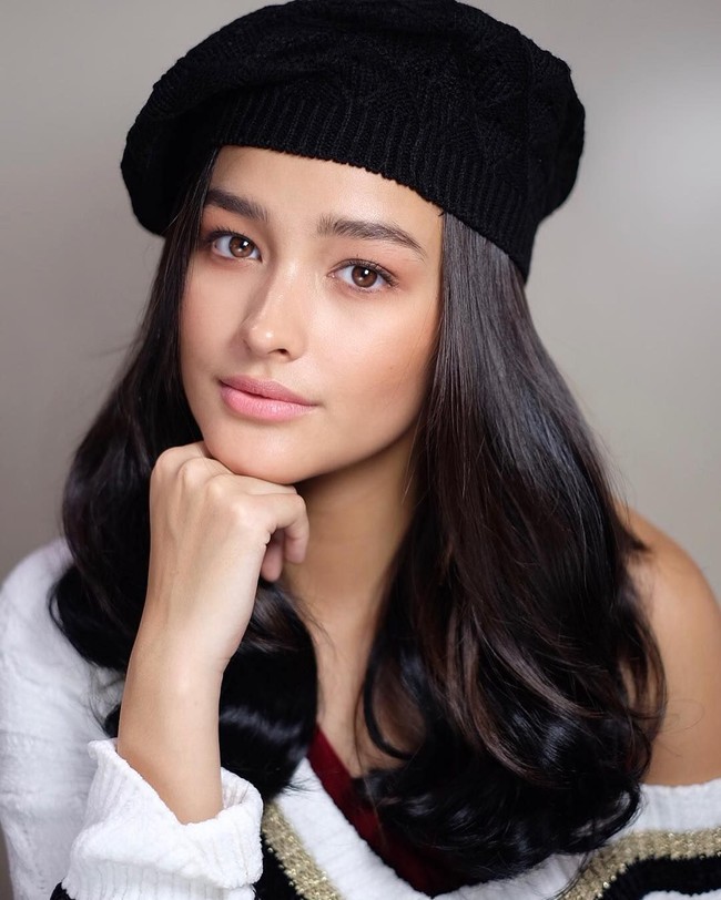 Inilah Liza Soberano seorang aktris Filipina yang terkenal sebagai wanita tercantik sedunia. Foto: Instagram