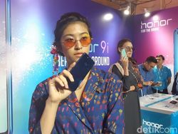 Lebih Dekat dengan Si Cantik dari Honor