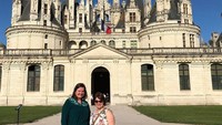 Liburan lainnya, saat Sarah berkunjung ke Chateau de Chambord di Prancis. (sarah.kinghorn/Instagram)