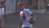 Salah satu olahraga yang paling digemari oleh Justin Bieber adalah basket. (Instagram/justinbieber)