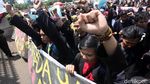 Mahasiswa Tuntut Rektor ISTN ke DPR