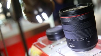 Selain itu, didukung dengan tiga jenis adaptor untuk memberikan fleksibilitas dalam menggunakan lensa EF.  