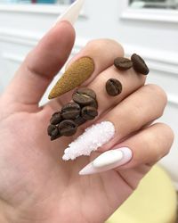 Nyam-nyam! Nail Art Cantik Ini Bisa Dimakan Hingga Diminum