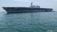 Kapal ini memiliki panjang 248 meter.
