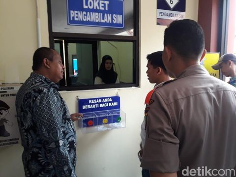 Kapolres akan beri warga hadiah jika melaporkan ada calo SIM