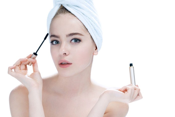 Ilustrasi tutorial makeup. Foto: iStock Ilustrasi tutorial makeup. Foto: iStock