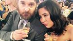Cantiknya Constance Wu Saat Cicip Es Kelapa dan Bikin Xiao Long Bao