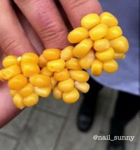 Nyam-nyam! Nail Art Cantik Ini Bisa Dimakan Hingga Diminum