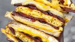 Bagaimana Kalau Pagi Ini Sarapan Cheese Sandwich yang Gurih Lumer?