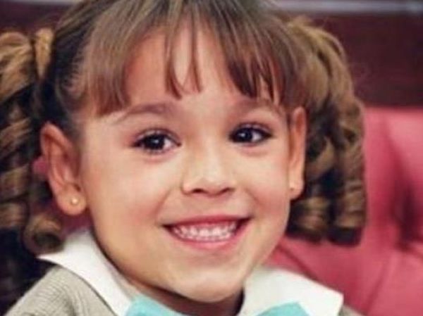 8 Potret Throwback Danna Paola, Si Maria Belen yang Makin Cantik