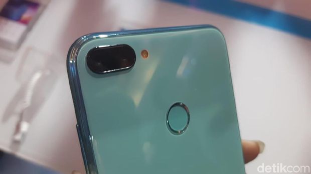Honor 9i Diluncurkan, Inikah Smartphone Tercantik dari Honor?