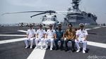 Mengintip Kapal Induk Helikopter Jepang di Teluk Jakarta