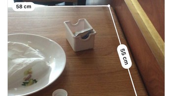 Kapan mengukur meja bisa seseru ini? (Foto: Twitter)