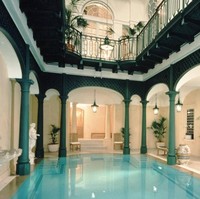 Rumah dengan 10 kamar tidur tersebut berada di Crown Estate, Kensington Palace Gardens, tak jauh dari Istana Kensington yang merupakan kediaman Pangeran William dan Kate Middleton. Foto: Dok. Standard.co.uk